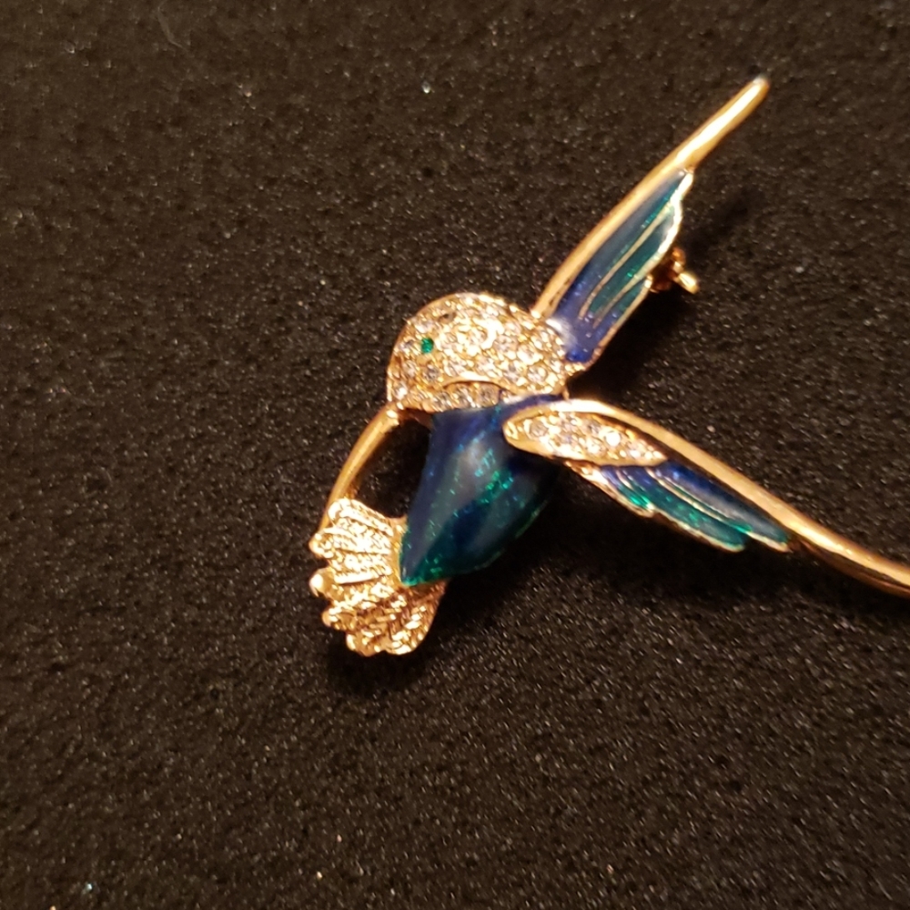 Vintage hummingbird  pin